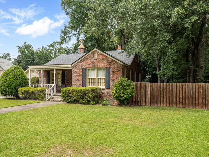Property Photo: 5 Glendale Court SC 29150
