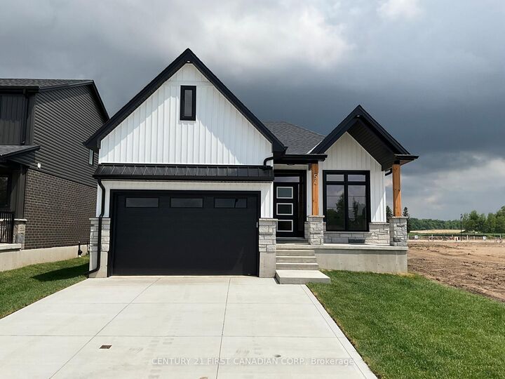 Property Photo:  56 Postma Crescent  ON N0M 1A0 