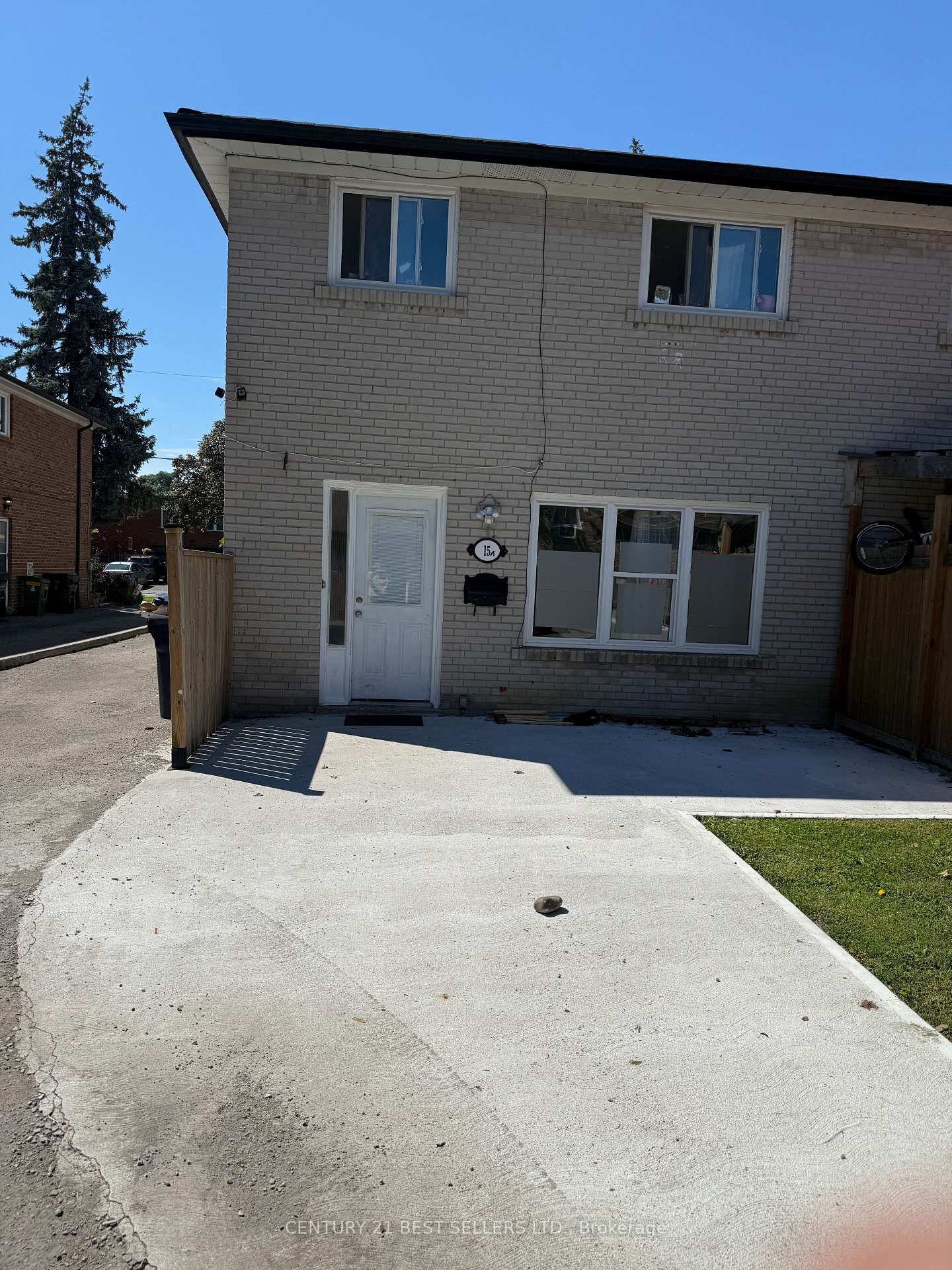 Property Photo: 15 Rockwood Drive ON M1M 3M9