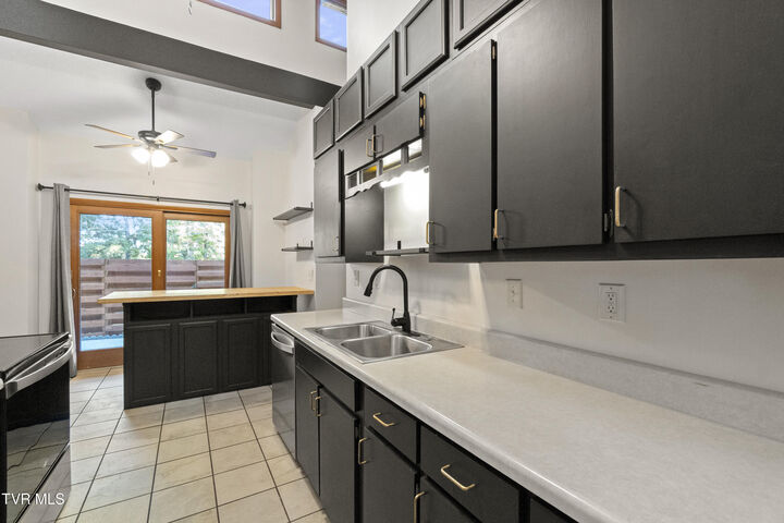 Property Photo: 35 Alpine Cove TN 37743