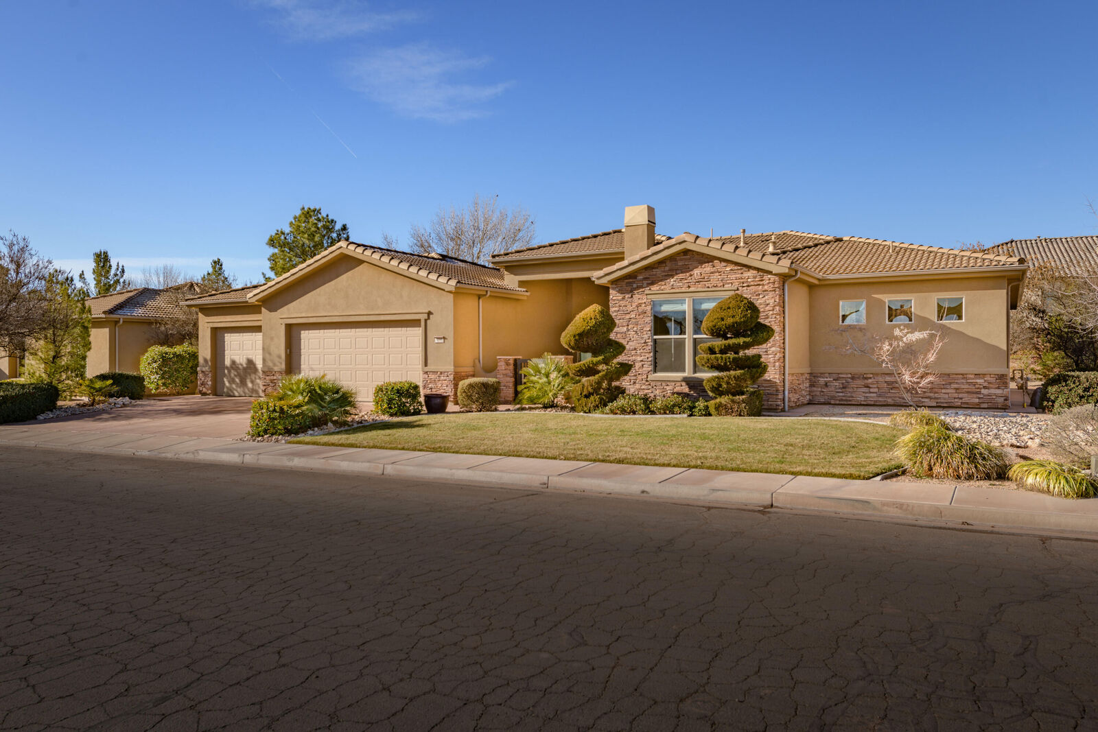 Property Photo:  319 N Lost Creek Dr  UT 84770 