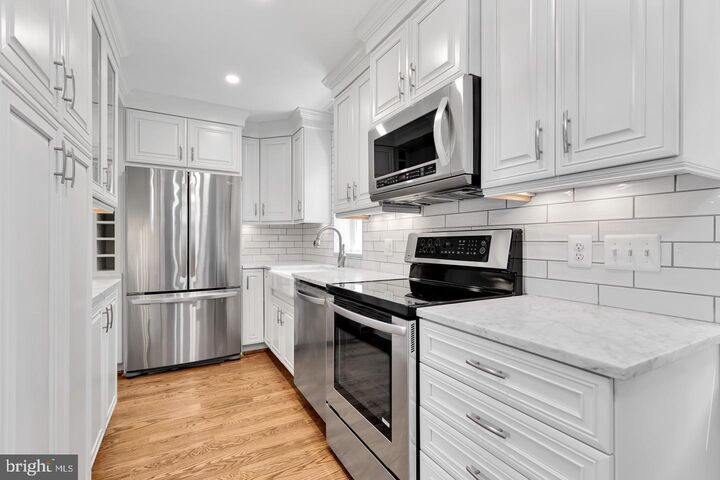 Property Photo:  3468 S Stafford Street B2  VA 22206