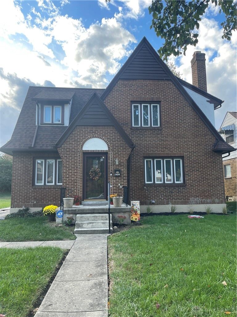 Property Photo:  1439 Kumler Avenue  OH 45406 