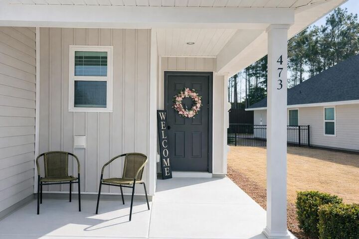 Property Photo:  473 Earl Godwin Road  FL 32439 