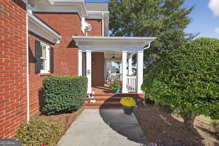 Property Photo:  675 Garden Circle  GA 30666