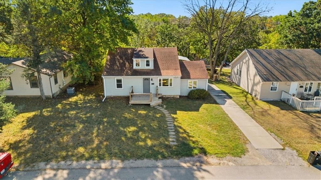 Property Photo:  1039 Locust Street  KS 66103