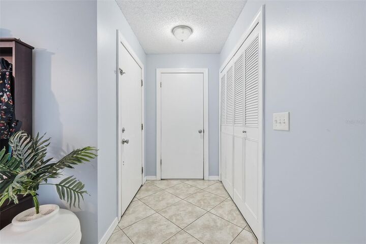 Property Photo: 610 Thrush Avenue FL 32750