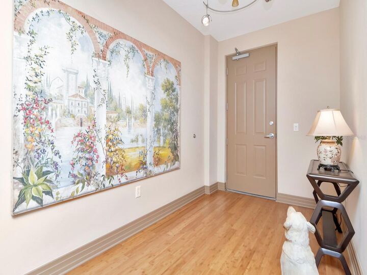 Property Photo: 1108 N Franklin Street 605 FL 33602