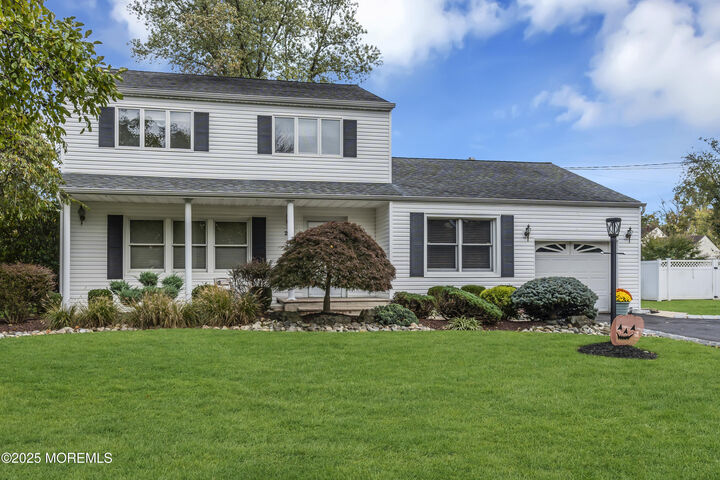 21 Thoreau Drive  Manalapan NJ 07726 photo