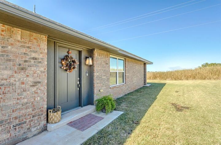 Property Photo:  2505 NW 199th Street  OK 73012 