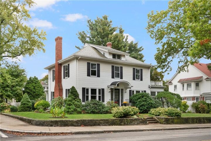 640 East Avenue  Pawtucket RI 02860 photo