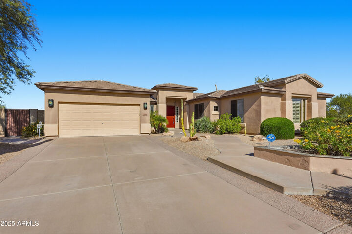 Property Photo: 7840 E Leland Circle AZ 85207