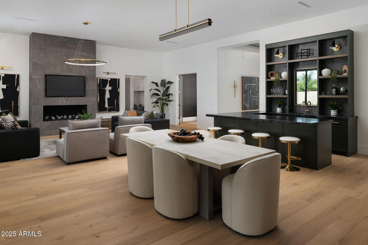 Property Photo:  12637 N 68th Place  AZ 85254 