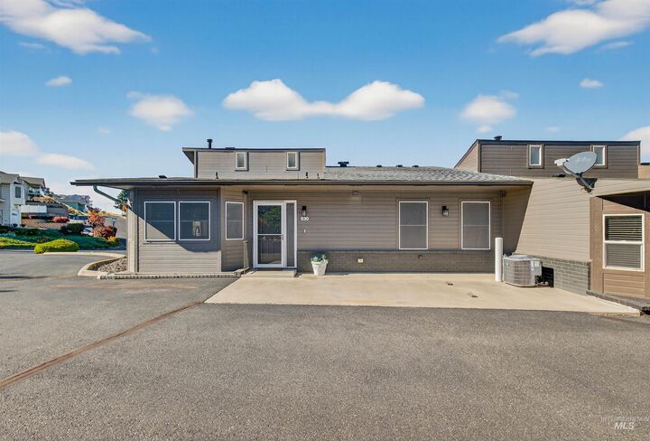 Property Photo:  530 Valley Vista Blvd  ID 83501