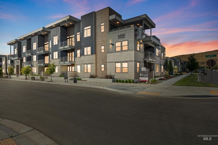 Property Photo:  4340 E Haystack St 204  ID 83716 