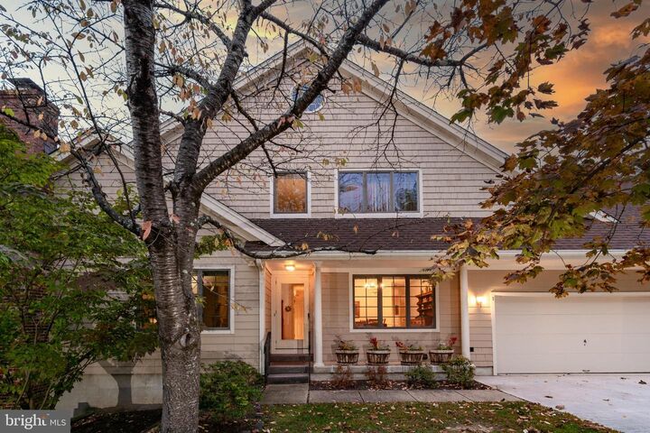 1 Sturbridge Court  Lambertville NJ 08530 photo
