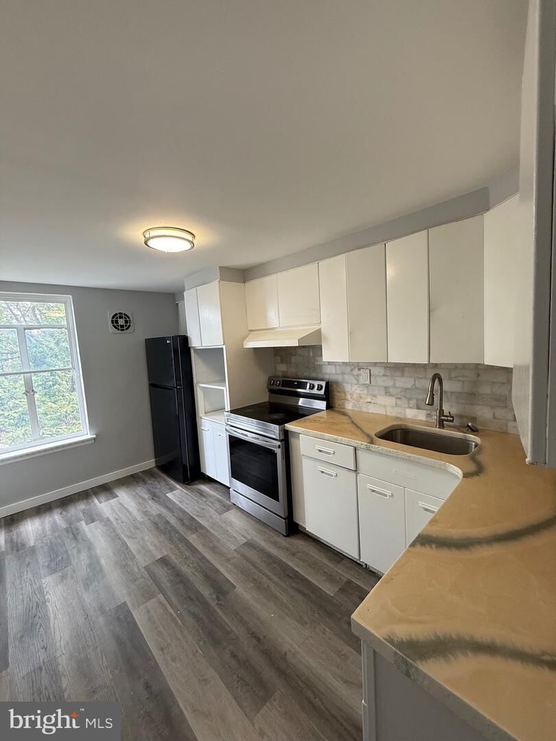 Property Photo: 2003 Devereaux Avenue PA 19149