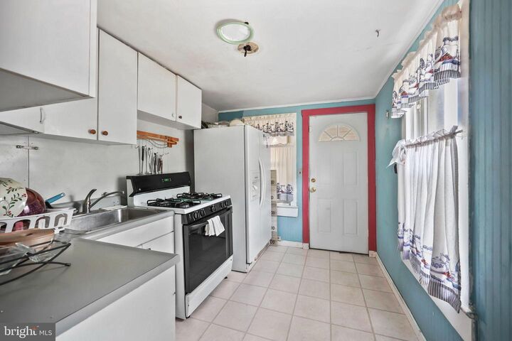 Property Photo:  813 Spruce Street  NJ 08638