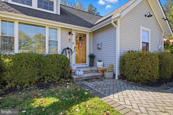 Property Photo:  7 Hinckle Avenue  NJ 08628 