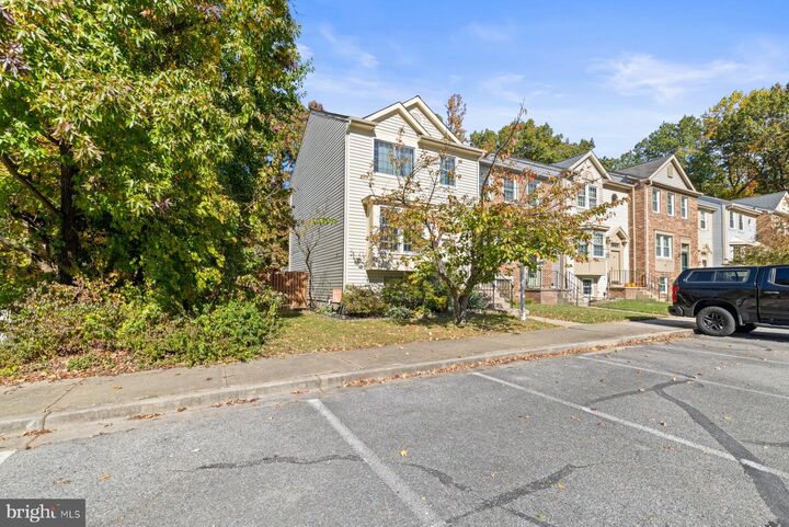 Property Photo:  1014 Chestnut Haven Court  MD 21226