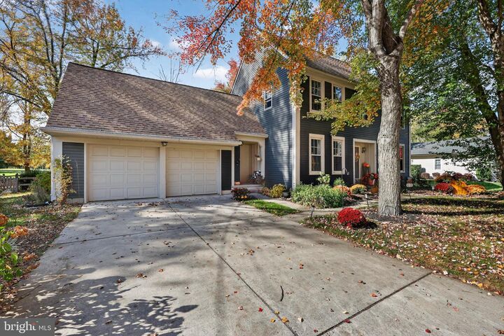 Property Photo:  14 Golfview Drive  NJ 08055