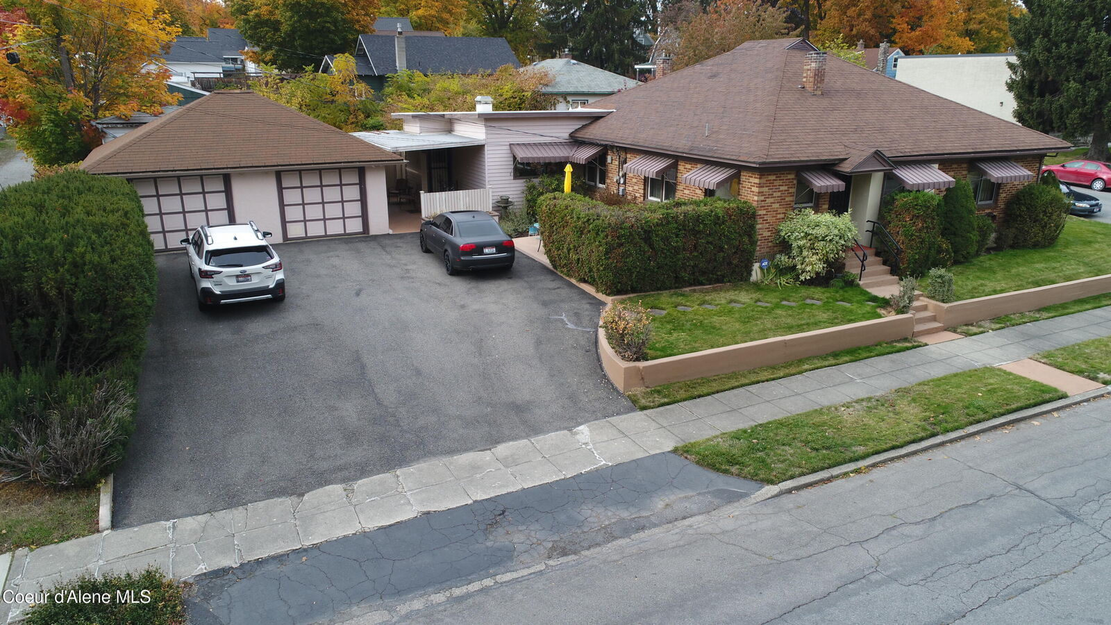 Property Photo:  1026 E Coeur D Alene Ave  ID 83814