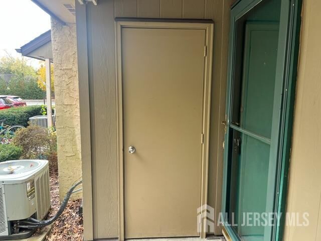 Property Photo:  304 Hampshire Drive  NJ 08536 