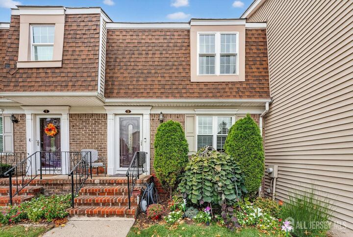 Property Photo:  3 Heritage Lane  NJ 08863