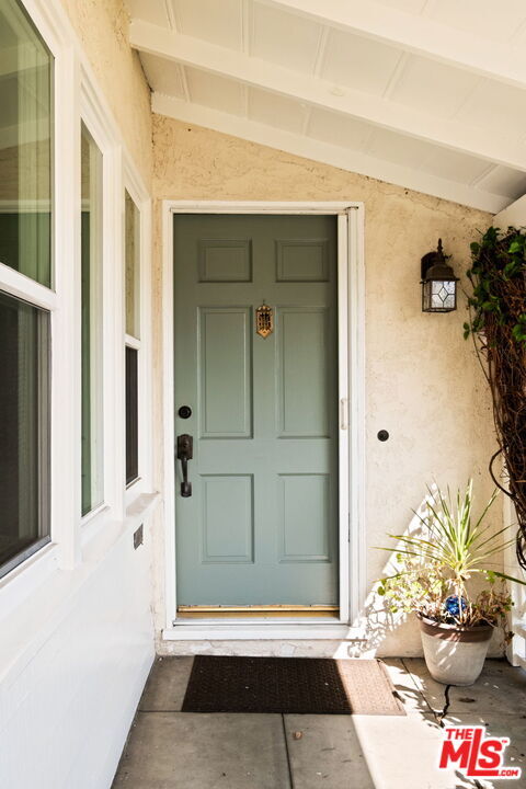 Property Photo: 8101 Naylor Ave CA 90045