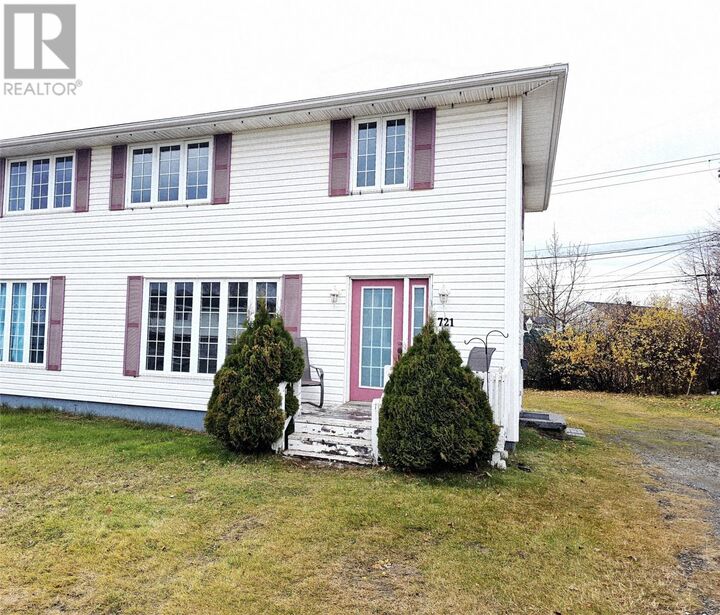 721 Stirling Crescent  Labrador City NL A2V 1Y9 photo