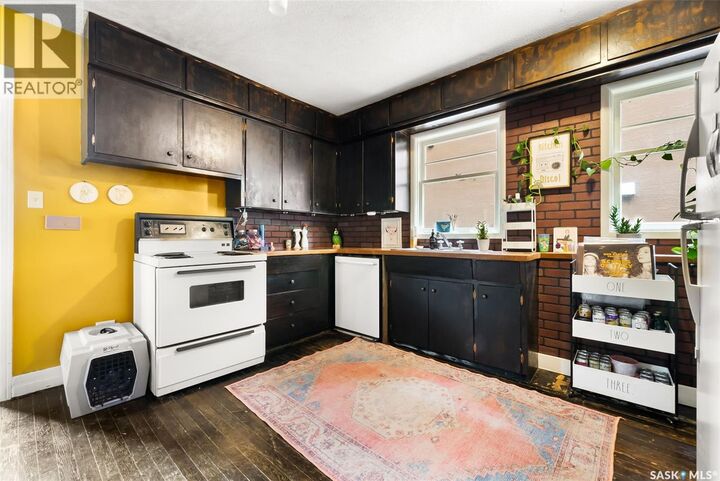 Property Photo:  2729 12th Avenue  SK S4T 1J3