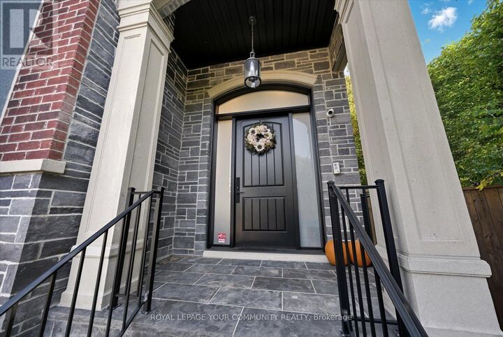 Property Photo:  47 Hall Street  ON L4C 4N7 