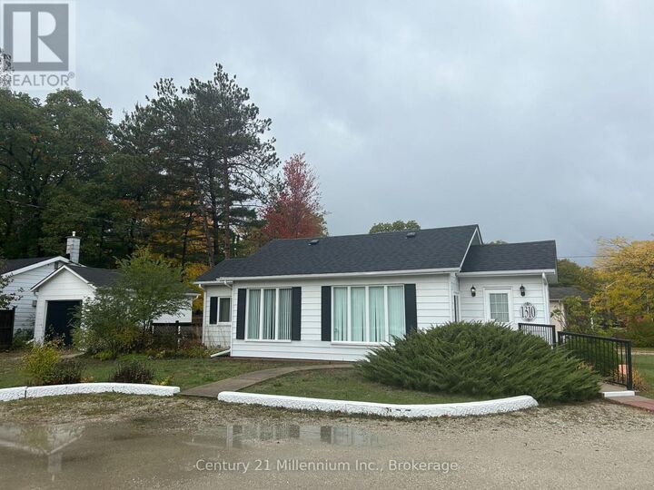 1310 Mosley Street  Wasaga Beach ON L9Z 2C9 photo