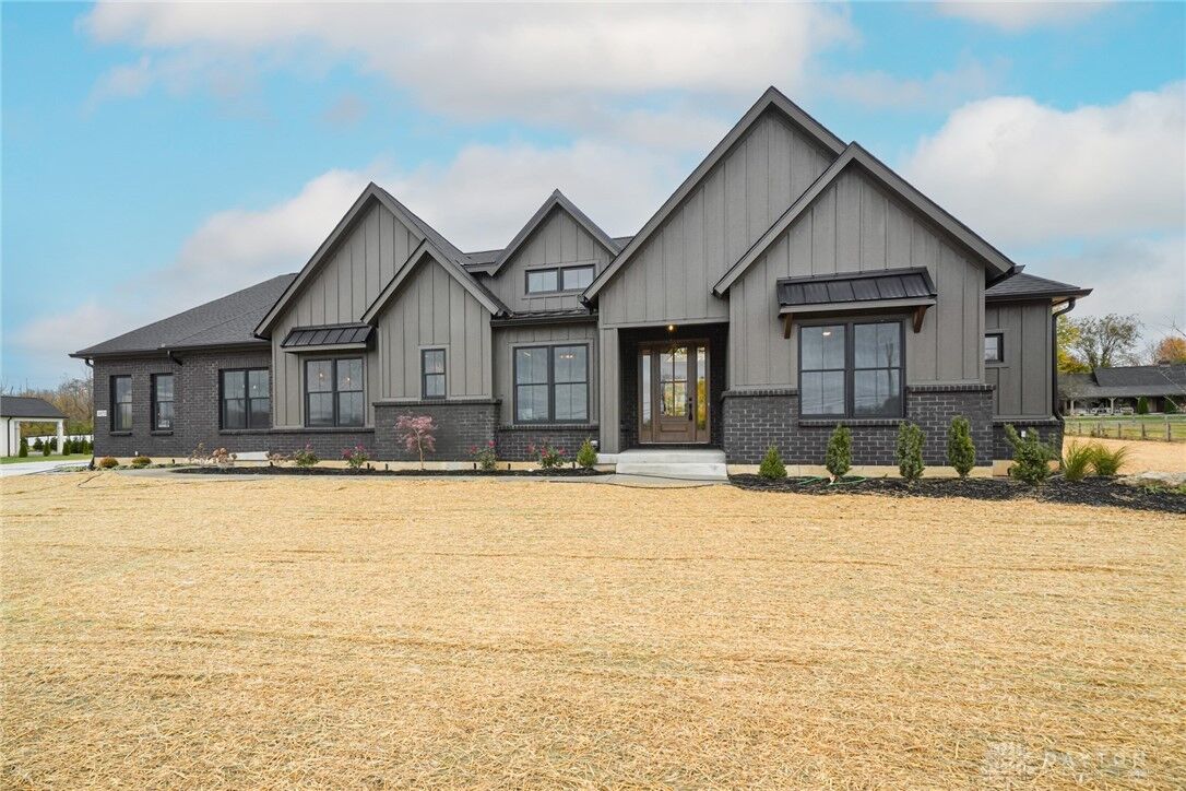 Property Photo:  4870 Bunnell Hill Road  OH 45036 