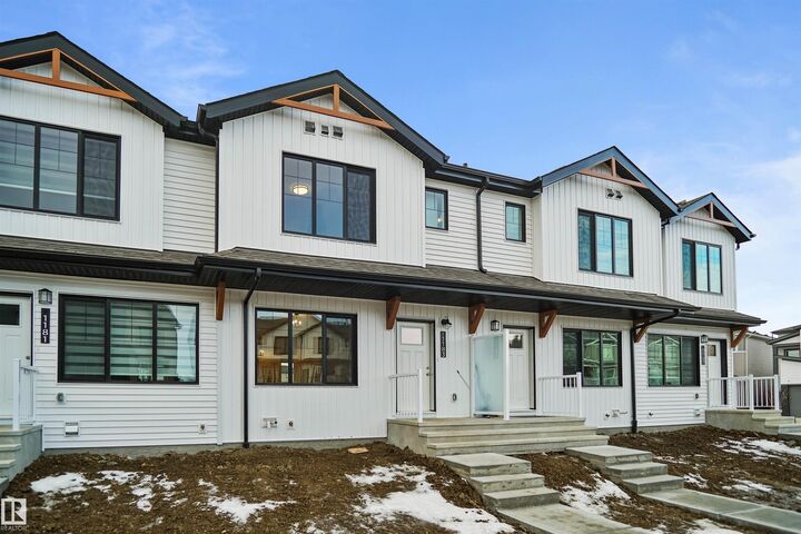 Property Photo:  431 Aster Drive NW  AB T6T 2N8