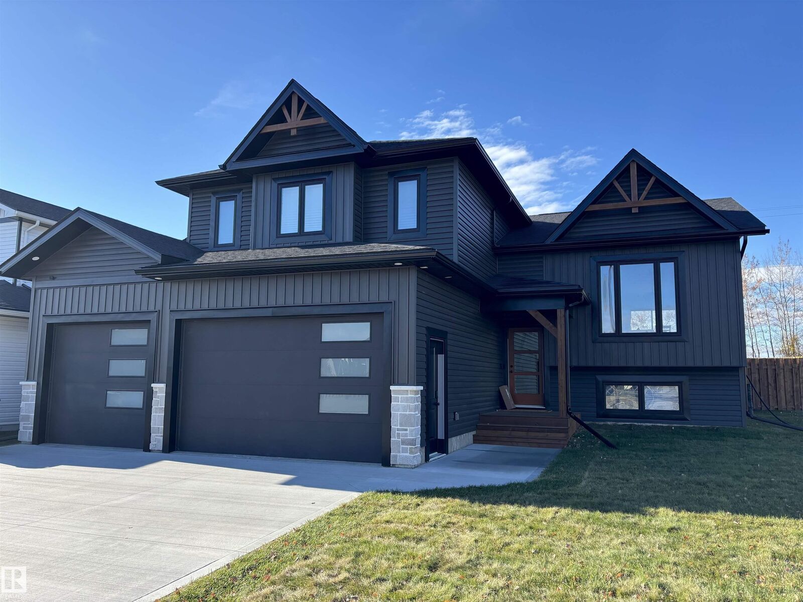 Property Photo: 63212 Range Road 423 AB T9M 1P1