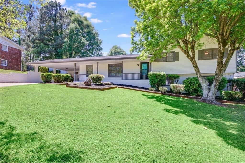 Property Photo: 6903 Doncaster Road GA 30236