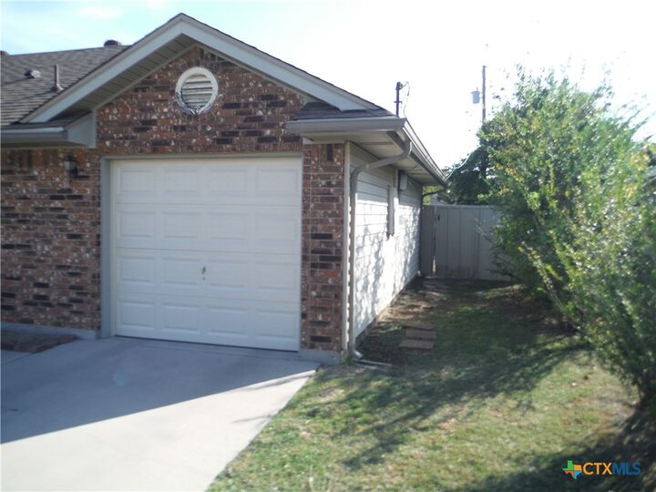 Property Photo:  1802 Nina Drive  TX 76549 