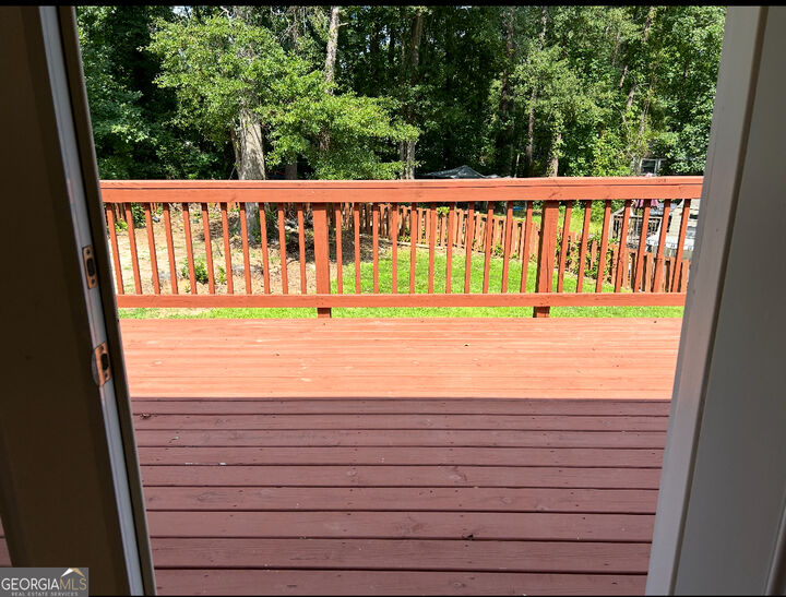 Property Photo:  100 Kings Ridge Drive  GA 30269 