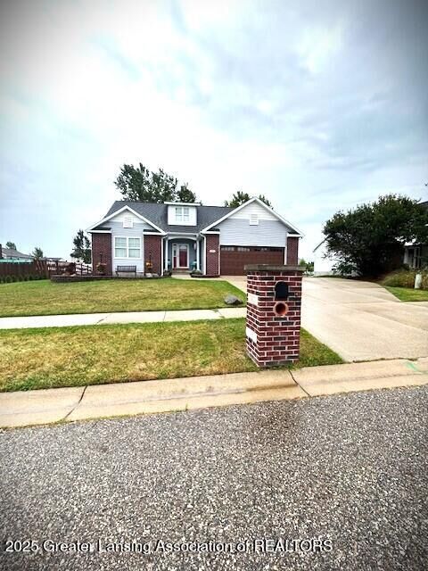 Property Photo:  1812 Hollowbrook Drive  MI 48842 