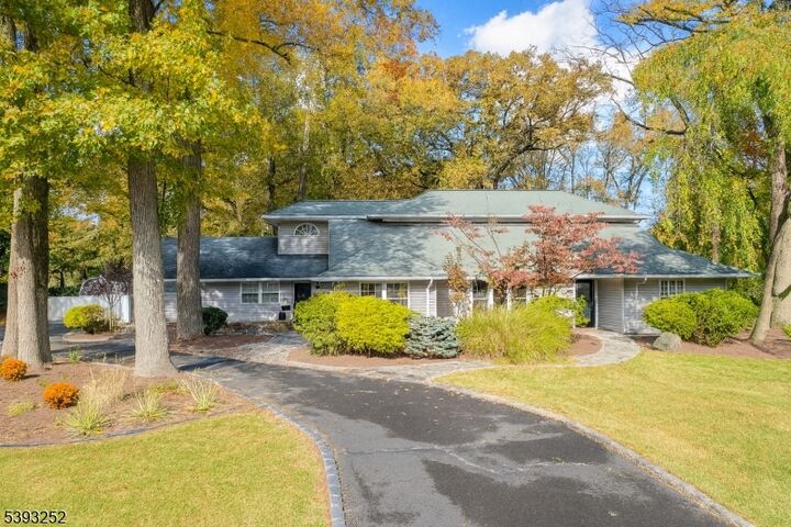 26 Harding Ave  Edison Twp. NJ 08820 photo