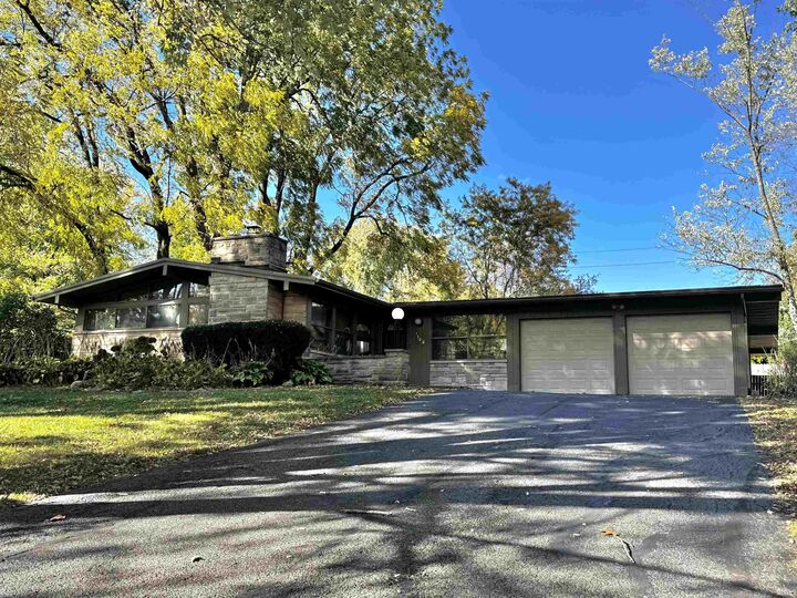 Property Photo:  7102 Woodhue Lane  IN 46804