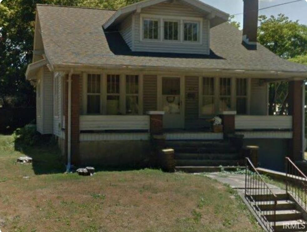 Property Photo:  829 E State Street  IN 47670 