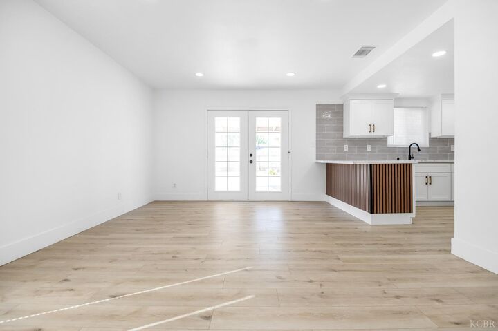 3731 S Mountain Court  Visalia CA 93277 photo