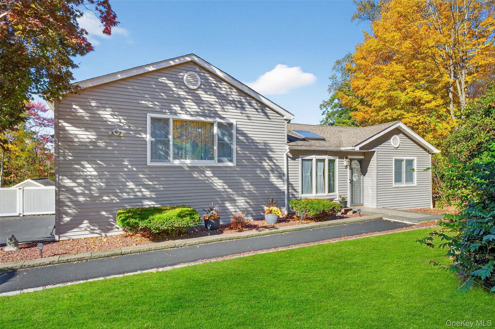 Property Photo:  15 Woodbine Drive  NY 10541 