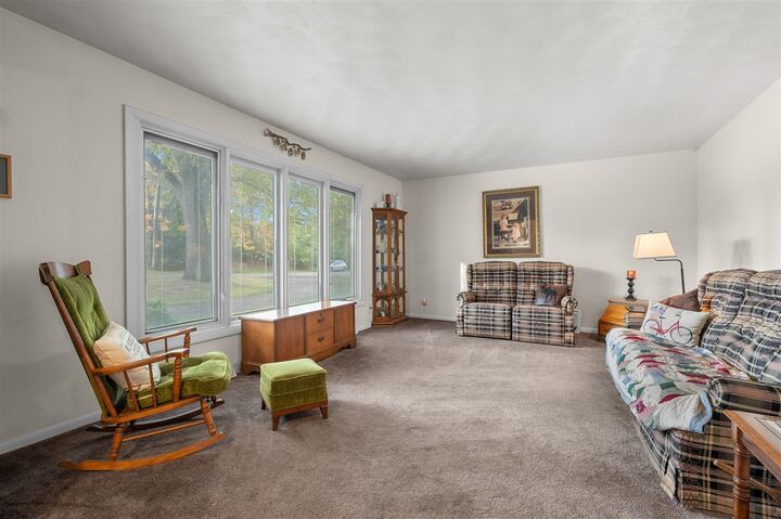 Property Photo:  4280 Romence Road  MI 49024