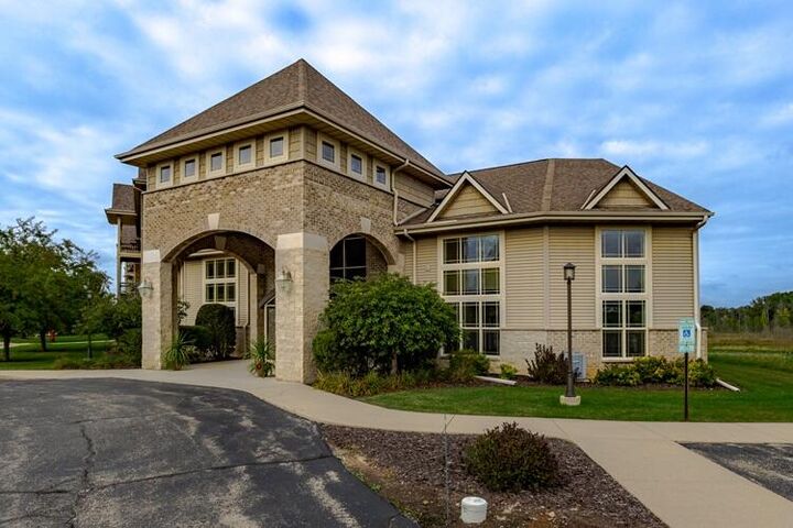 Property Photo:  230 Hilldale Dr 1112  WI 53027
