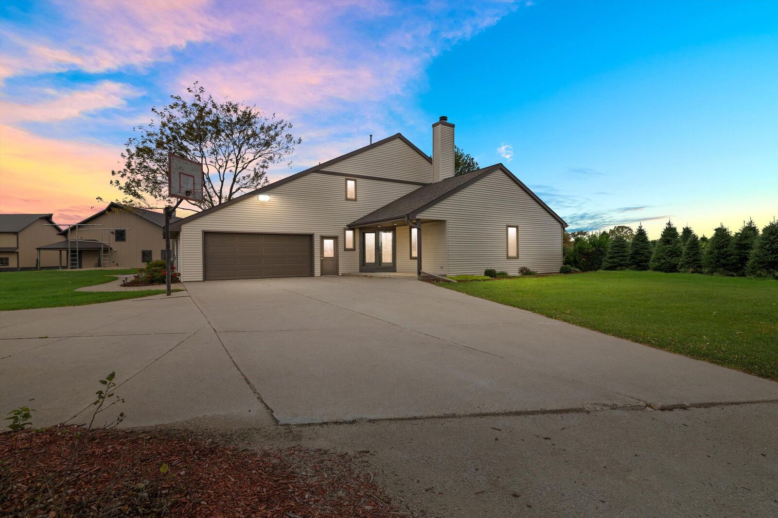 Property Photo:  N9171 Nelson Rd  WI 53120