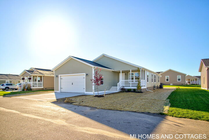 5216 Mulberry Lane  Holland MI 49423 photo