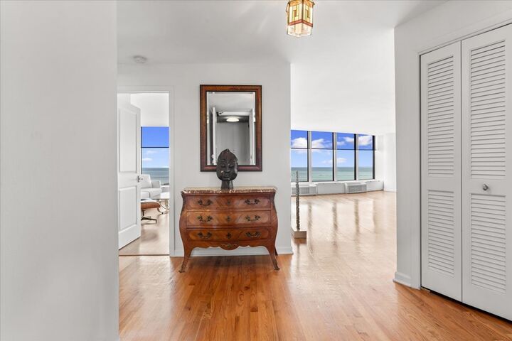 Property Photo:  505 N Lake Shore Drive 2206-2207  IL 60611